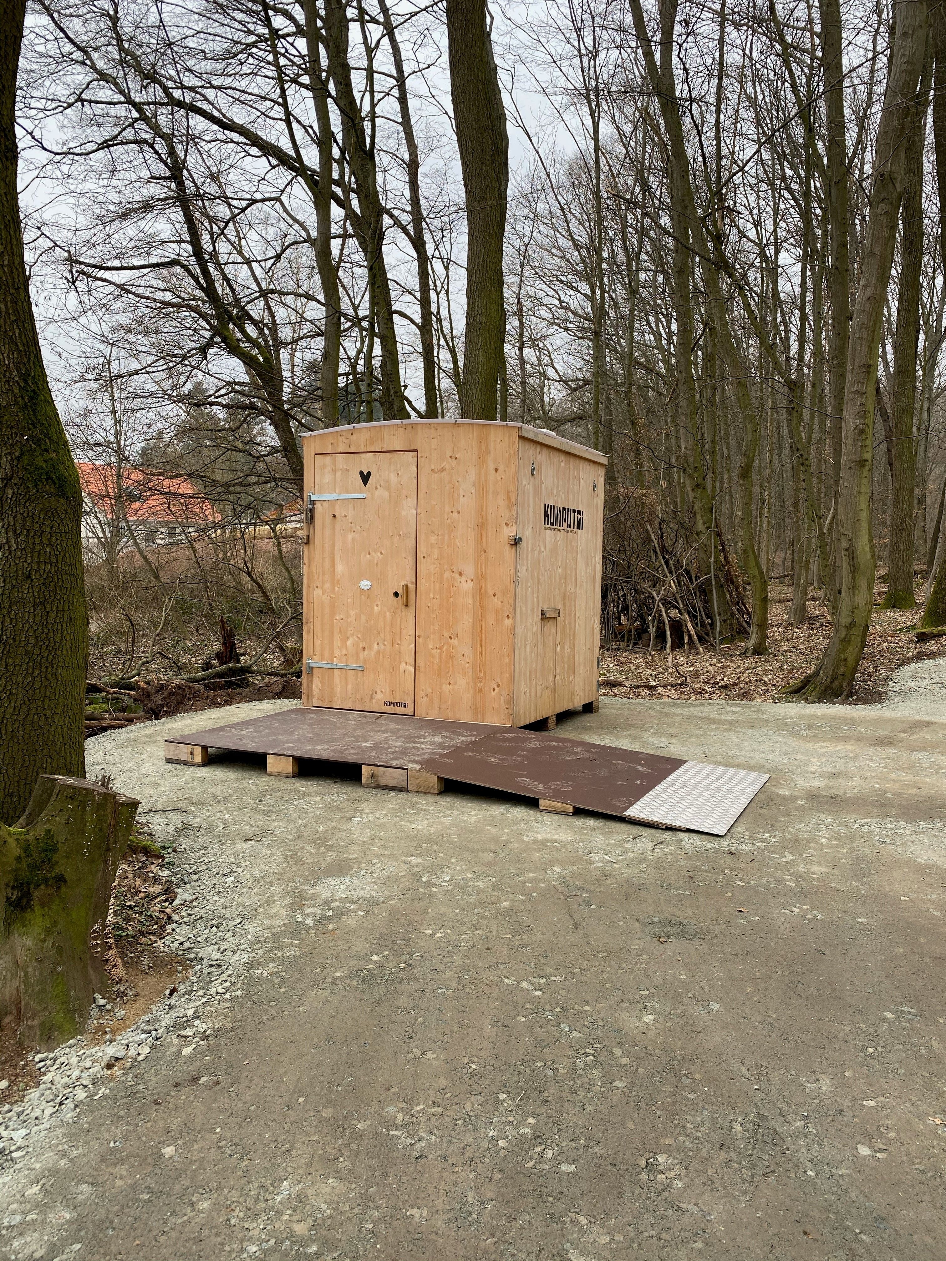 Kompotoi - Naturfriedhof Traisa